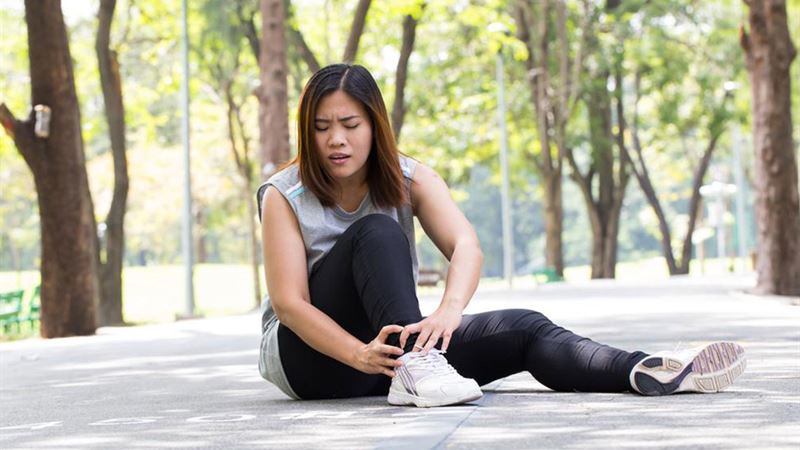 Comprehensive Guide to Understanding and Managing Swollen Ankles