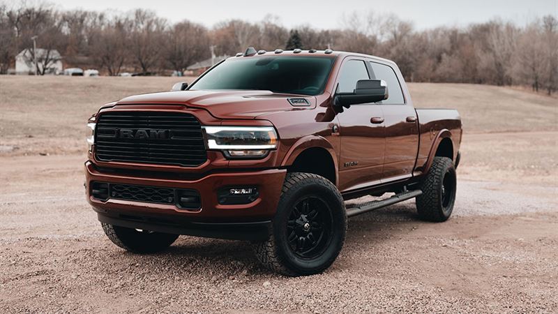 Top Benefits of Choosing the Dodge Ram 2500 for Heavy-Duty Tasks