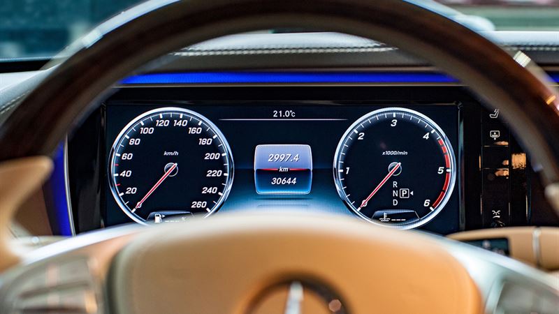 Innovative Features and Luxurious Design of the Mercedes-Maybach EQS