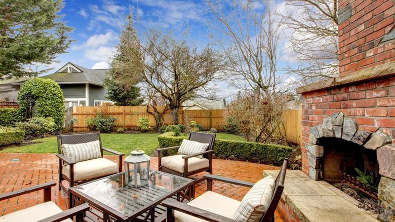 DIY Guide to Crafting Custom Outdoor Cushions for Your Patio