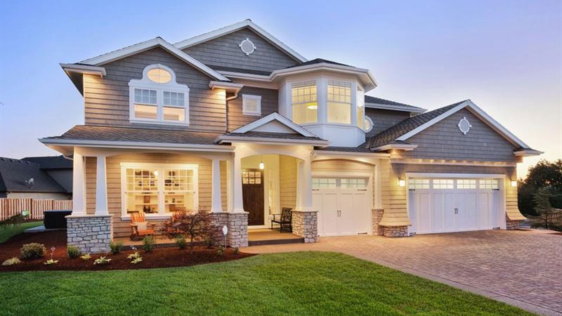 Comprehensive Guide to Successfully Painting Your Home's Exterior