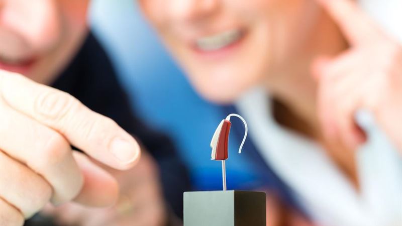 Choosing the Right Hearing Aid Brand: A Comprehensive Guide