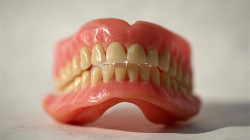 Essential Dietary Tips for Comfortable Eating After Getting Dentures