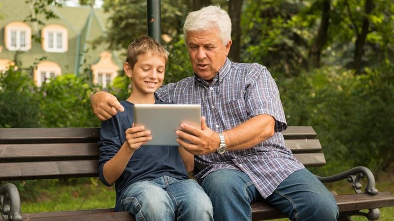 Comprehensive Strategies for Aging Healthfully and Preventing Age-Related Diseases