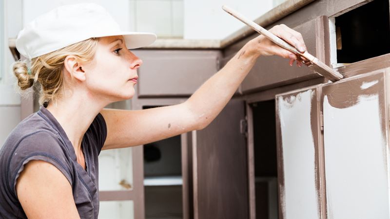 Ultimate Guide to Renovating Your Kitchen Cabinets: Tips, Costs, and Techniques
