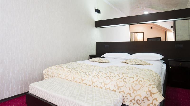 Comprehensive Guide to Choosing the Top-Rated Queen Mattress with Ideal Specifications