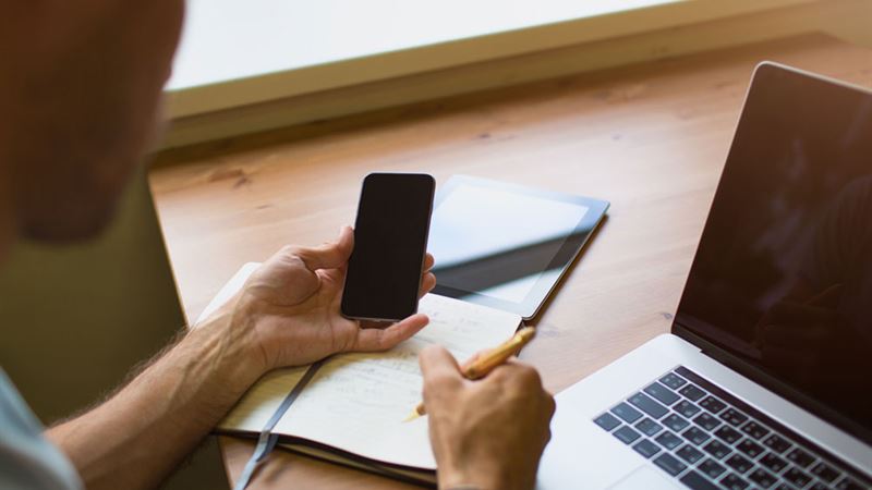 Comprehensive Guide to Pay-As-You-Go Mobile Phones: Benefits, Features, and Considerations