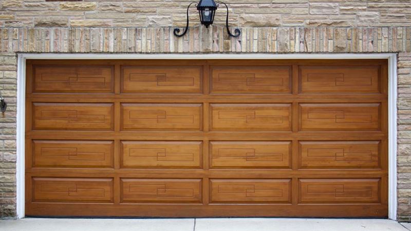 Comprehensive Guide to Choosing and Building Effective Garage Doors