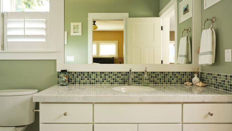 Choosing Between Single and Double Bathroom Vanities: A Complete Guide