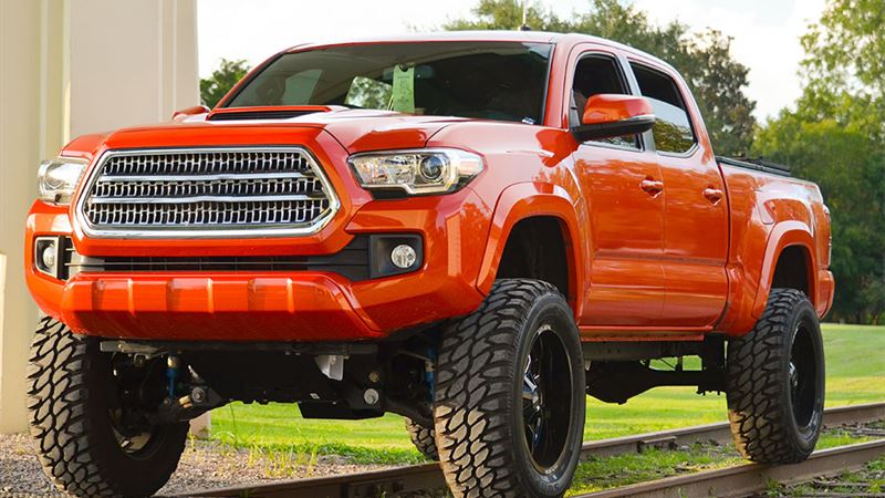Top Reasons to Choose the 2024 Toyota Tacoma for Your Off-Road Adventures