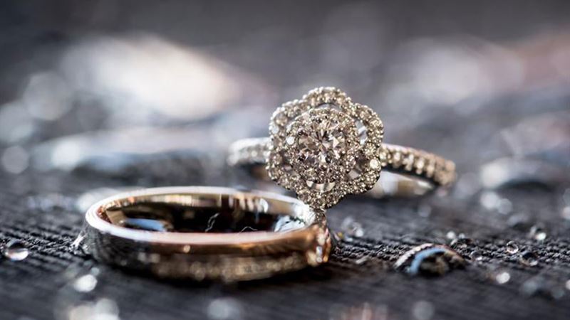 Ultimate Guide to Designing and Purchasing Your Perfect Custom Engagement Ring