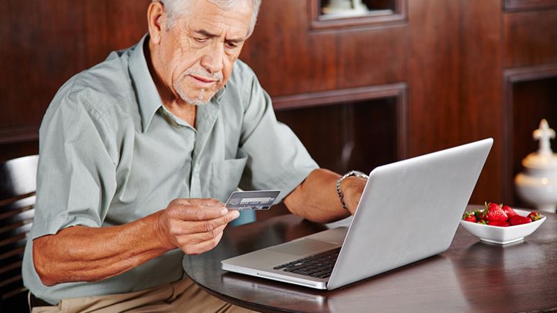 The Ultimate Guide to Senior-Friendly Credit Cards and Their Advantages
