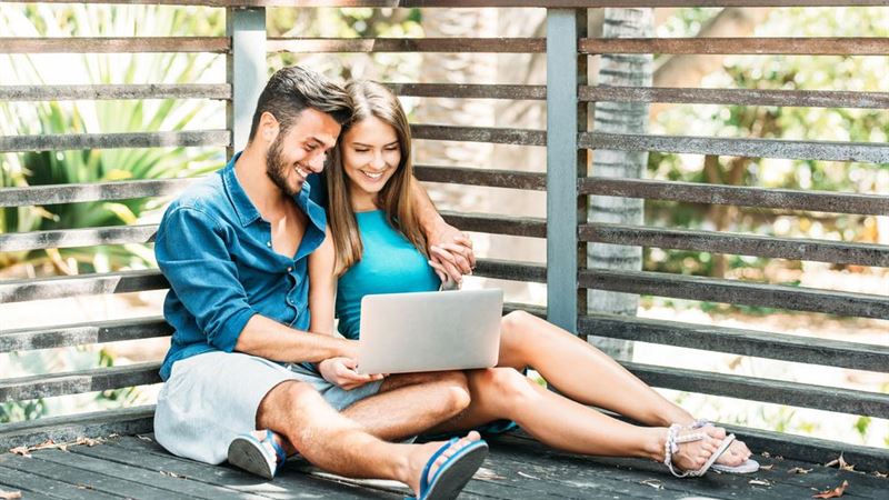 Comprehensive Guide to Selecting the Ideal Laptop for Your Needs