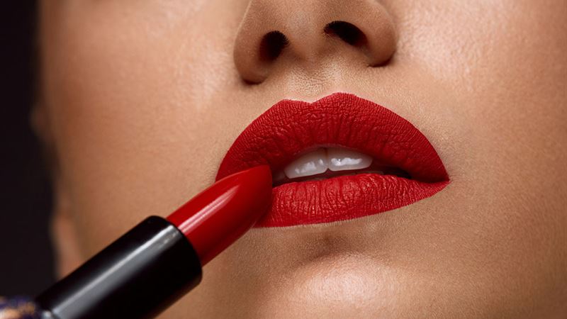 Top 5 Lipstick Brands to Enhance Your Beauty in 2024