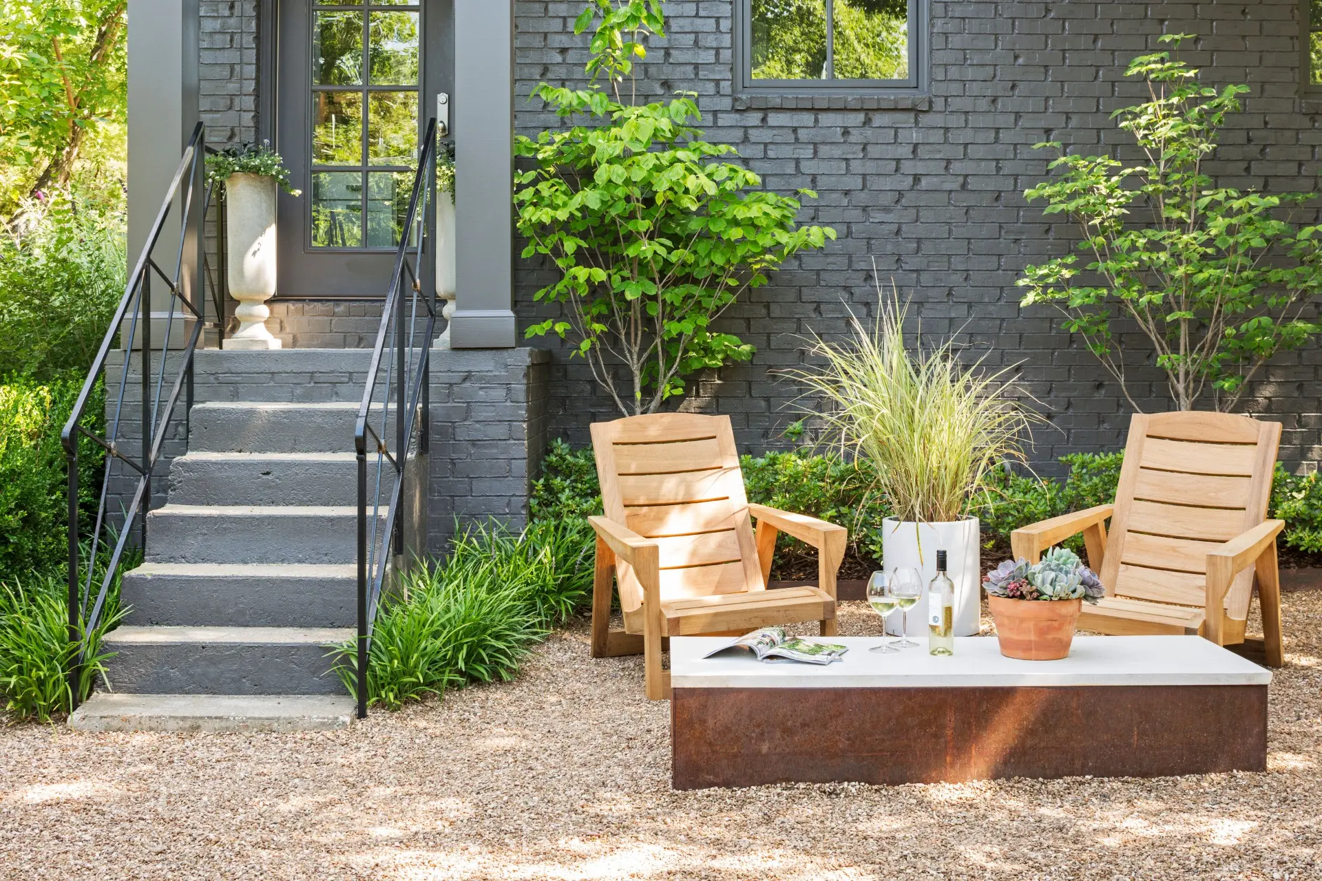 Creative Strategies for Designing an Economical Backyard Patio