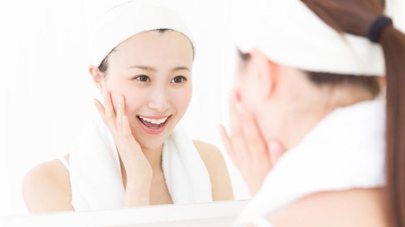 Comprehensive Guide to Effective Skin Cleansing, Toning, and Moisturizing Practices