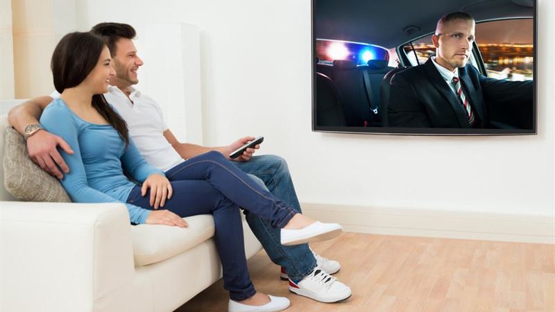 Essential Guide to Selecting the Perfect HDTV for Your Living Space