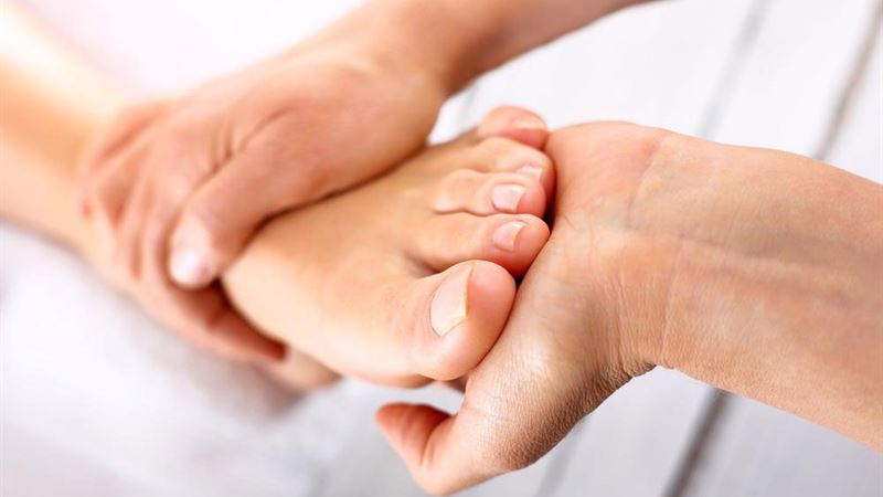 Understanding Heel Discomfort: Causes, Symptoms, and Effective Treatments