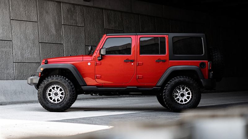 Comprehensive Guide to the Jeep Wrangler: Perfect for Seniors’ Comfort and Safety