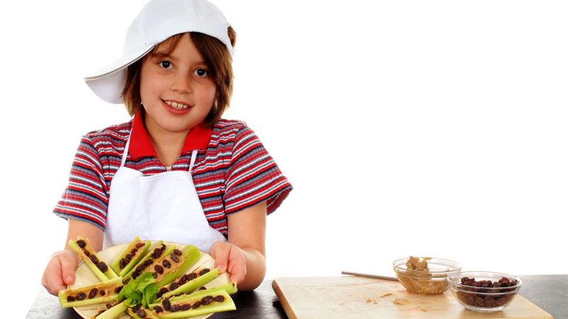 Nutritious and Delicious Snack Ideas for Children: Over 2500 Words of Healthy Treats