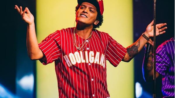 Top 7 Iconic Songs That Dominated 2017 and Captivated Fans Worldwide