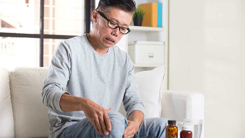 Comprehensive Guide to Recognizing and Managing Rheumatoid Arthritis Symptoms and Treatments