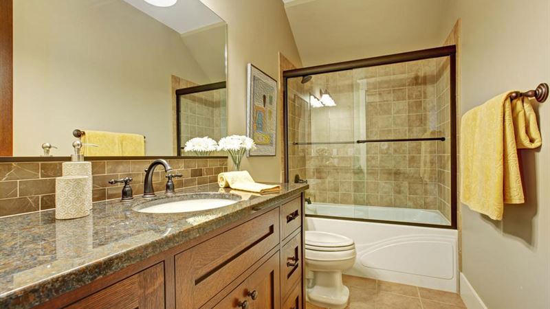 Comprehensive Guide to Choosing the Perfect Bathtub and Shower Doors
