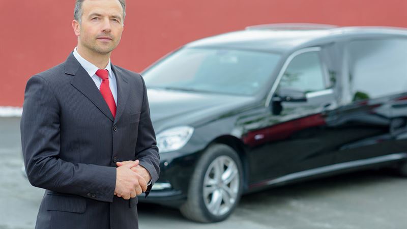 Comprehensive Guide to Premier Limousine Services and Expert Tips for Selecting the Ideal Ride