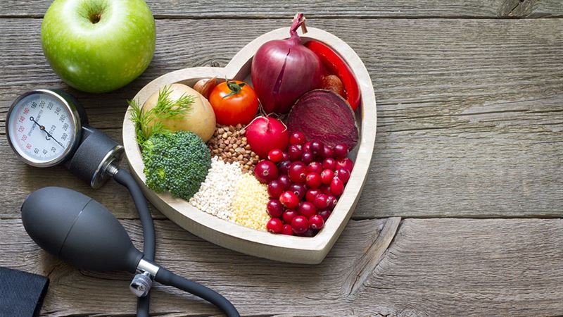 Comprehensive Strategies for Lowering Cholesterol Naturally and Medically