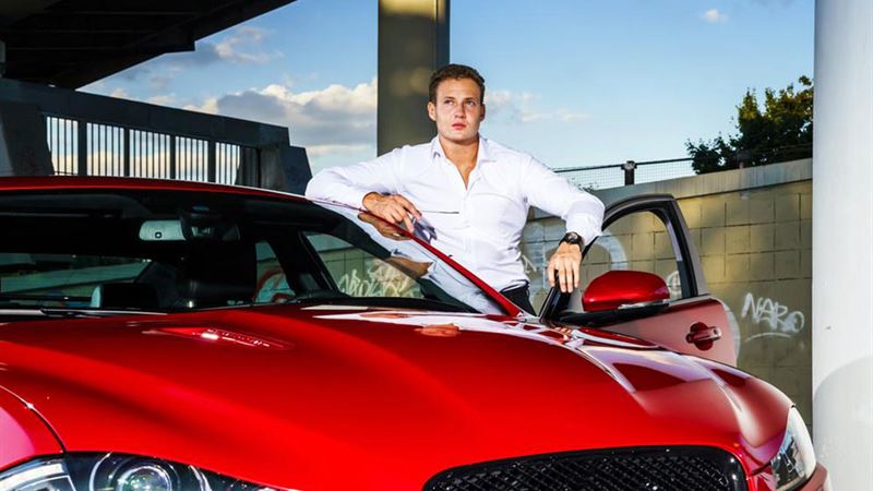 Advantages of Purchasing a Pre-Owned Kia Stinger for Savvy Drivers