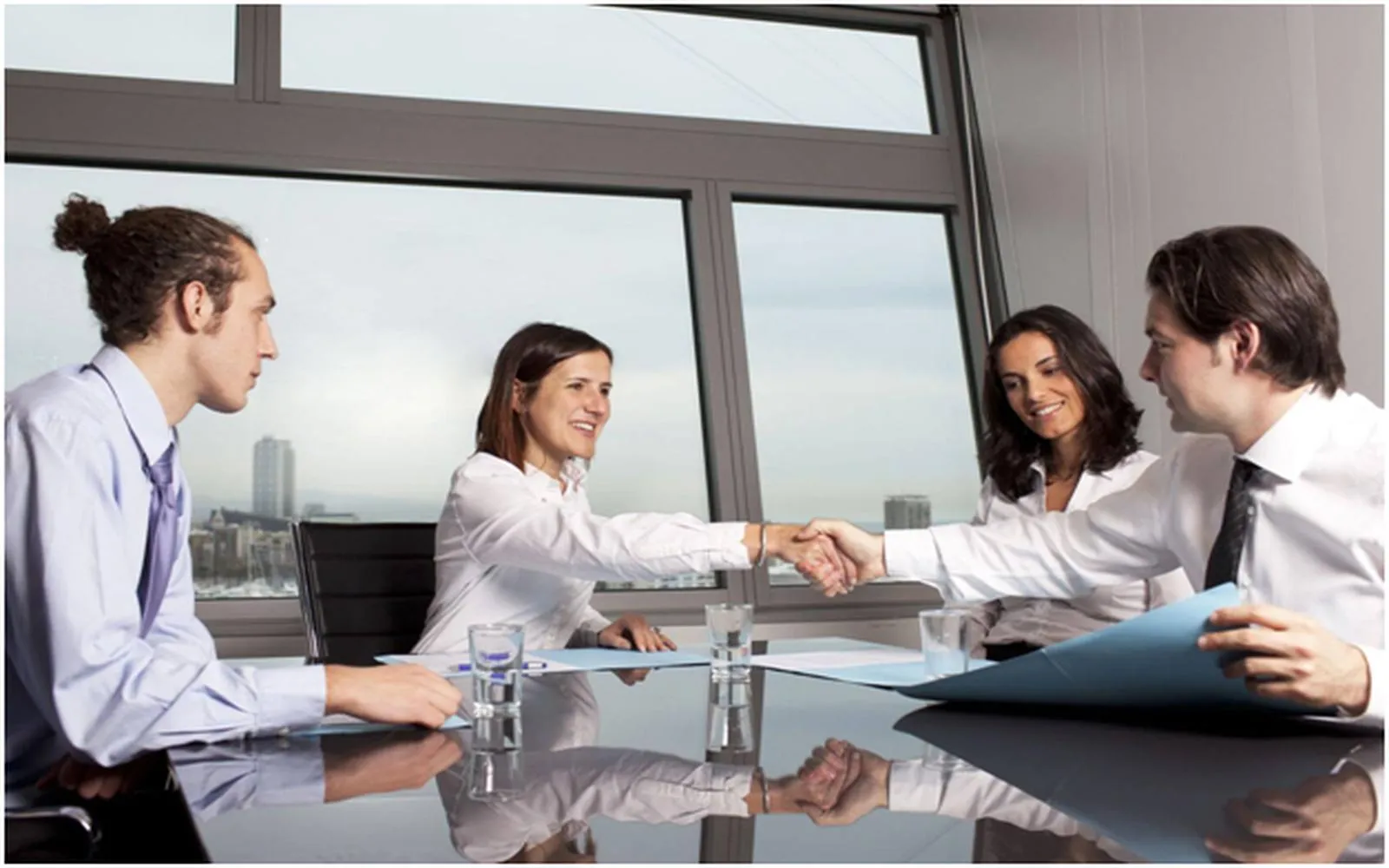 Comprehensive Guide to Selecting Top Transactional Legal Experts for Your Business Operations