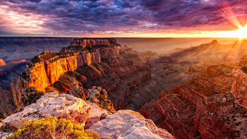 Exploring the Allure of the Grand Canyon: A Must-Visit Natural Wonder