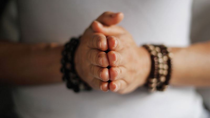 Comprehensive Guide to Prayer Beads: Uses, Significance, and Meditation Techniques