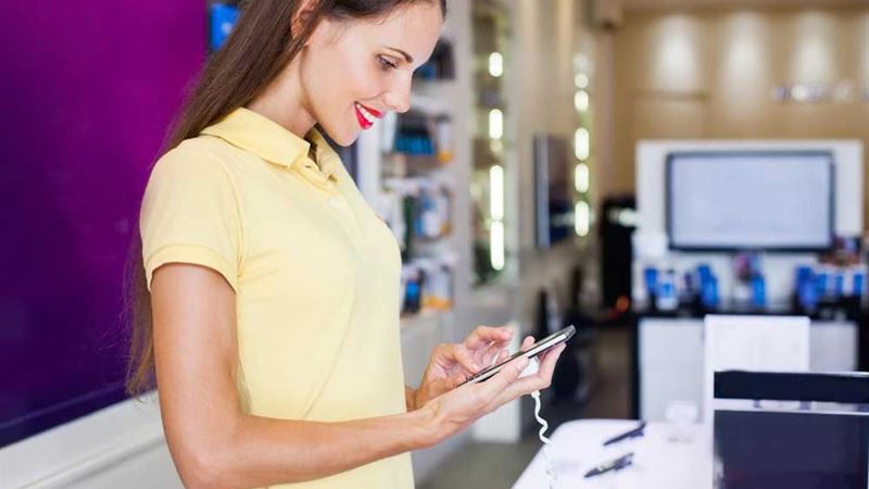 Comprehensive Review of the Samsung Galaxy S7: Features, Design, and Performance Insights