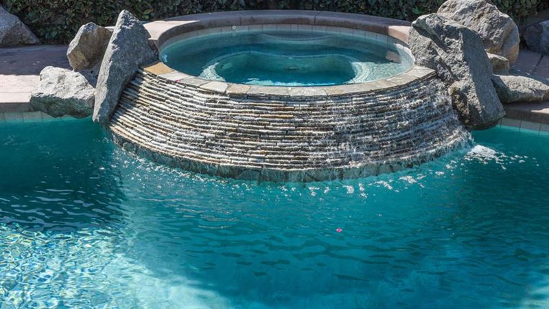 Essential Strategies to Maintain and Extend the Life of Your Hot Tub Cover