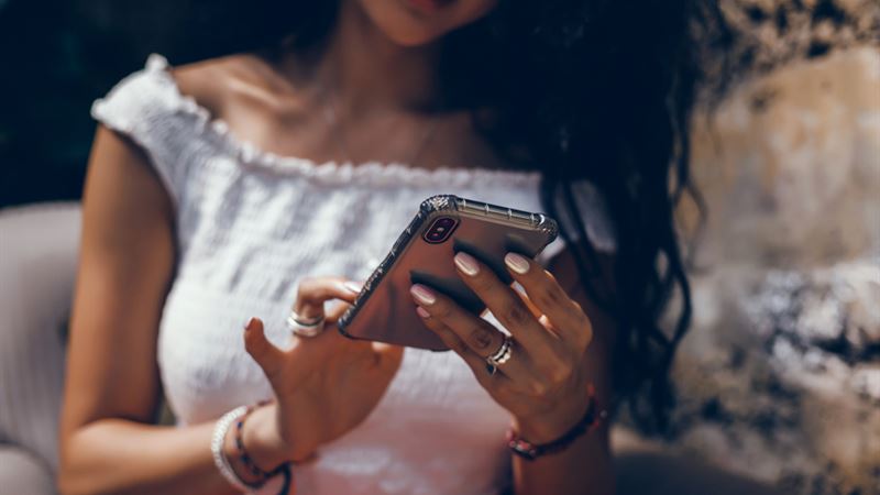 Comprehensive Guide to the New iPhone X: Features, Deals, and Buying Tips