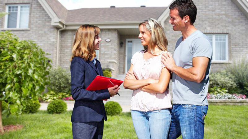 Choosing Between Historic and Modern Residences: A Comprehensive Guide