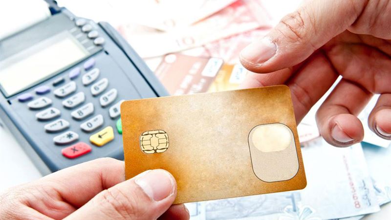 Best Times to Refrain from Using Your Credit Card: A Complete Guide