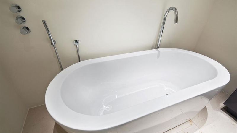 Comprehensive Guide to Choosing the Perfect Bathtub Covers for Your Bathroom