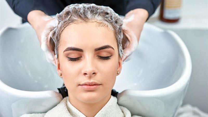 Comprehensive Guide to Nourishing and Repairing Dry Hair Effectively