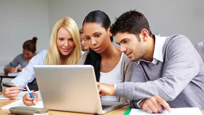 Top 5 Verified Online Institutions for Pursuing a Degree in Social Work