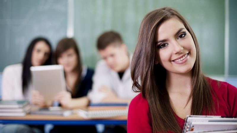 Maximizing Your Language Skills: Comprehensive Guide to Online English Courses for Non-Native Speakers