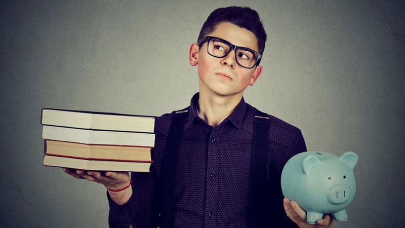 Strategies for Securing Student Loans Without a Cosigner