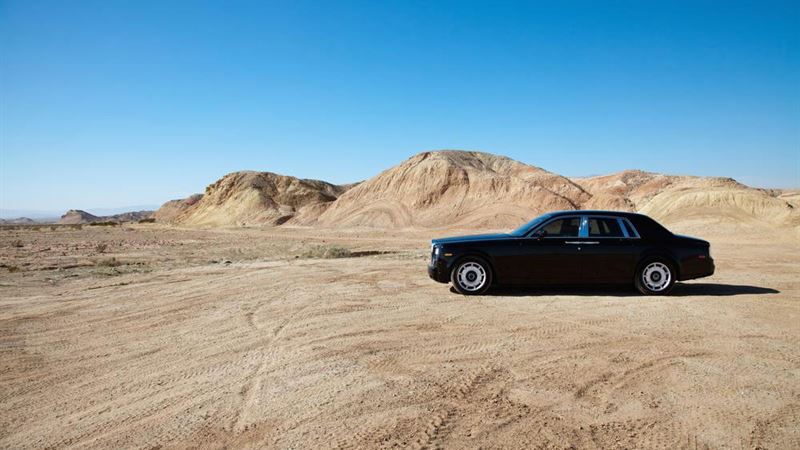 Exploring the World of Luxury Sedans: What You Need to Know