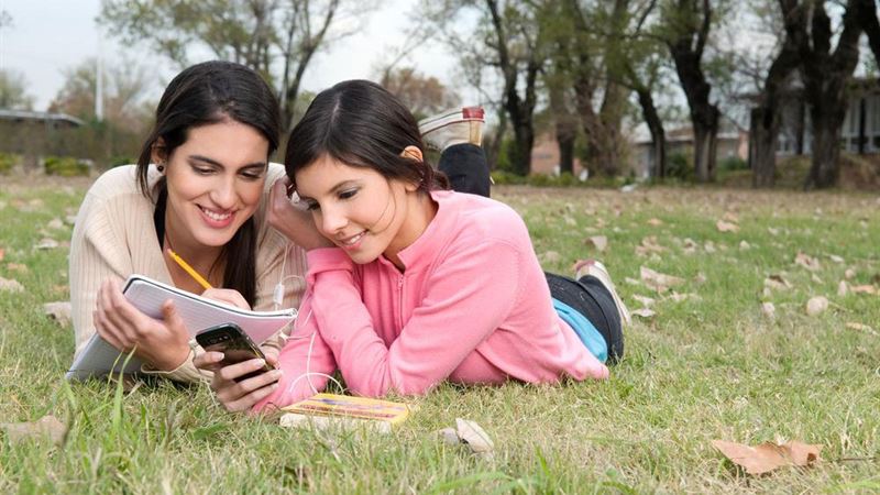 Comprehensive English Language Courses to Elevate Your Career Prospects