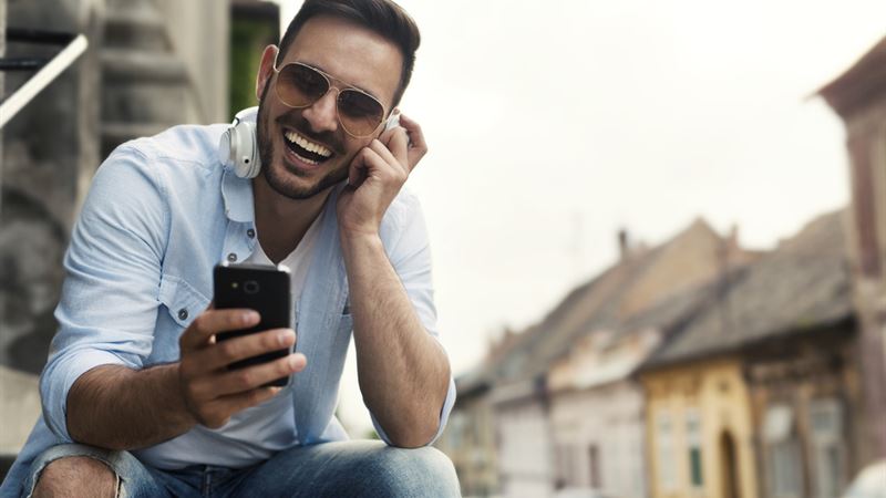 Comprehensive Guide to the Samsung Galaxy S9: Features, Deals, and Buying Tips