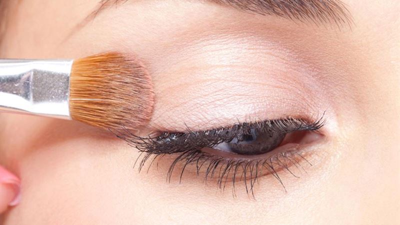 Expert Tips for Achieving a Flawless and Stunning Eye Makeup Look