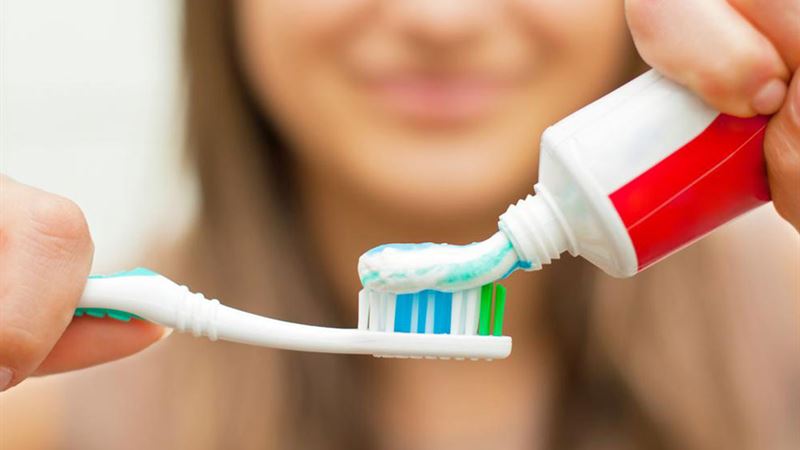 Top 5 Whitening Toothpastes Designed for Sensitive Teeth: Achieve a Bright Smile Safely