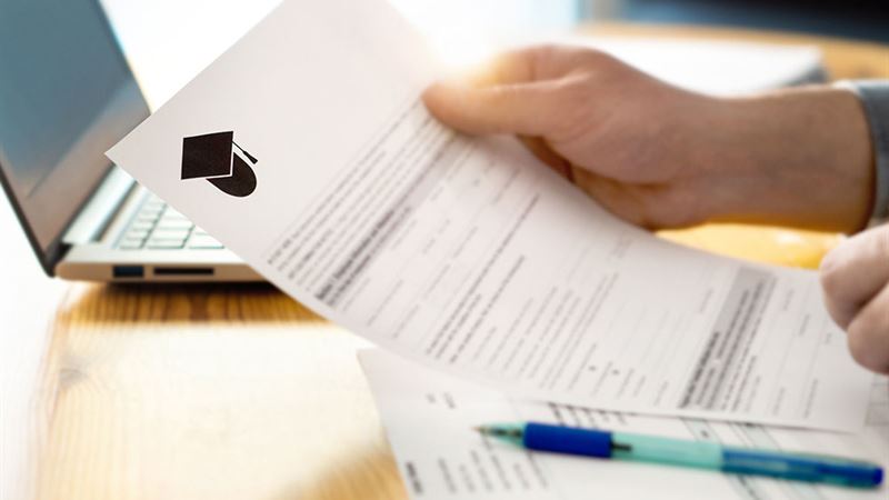 Comprehensive Guide to Securing College Scholarships: Strategies and Tips