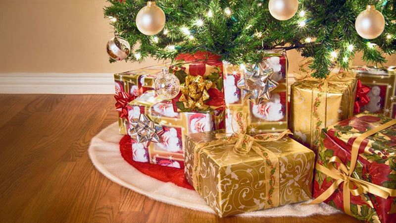 Essential Guide to Selecting the Perfect Christmas Tree Skirt for Your Holiday Decor